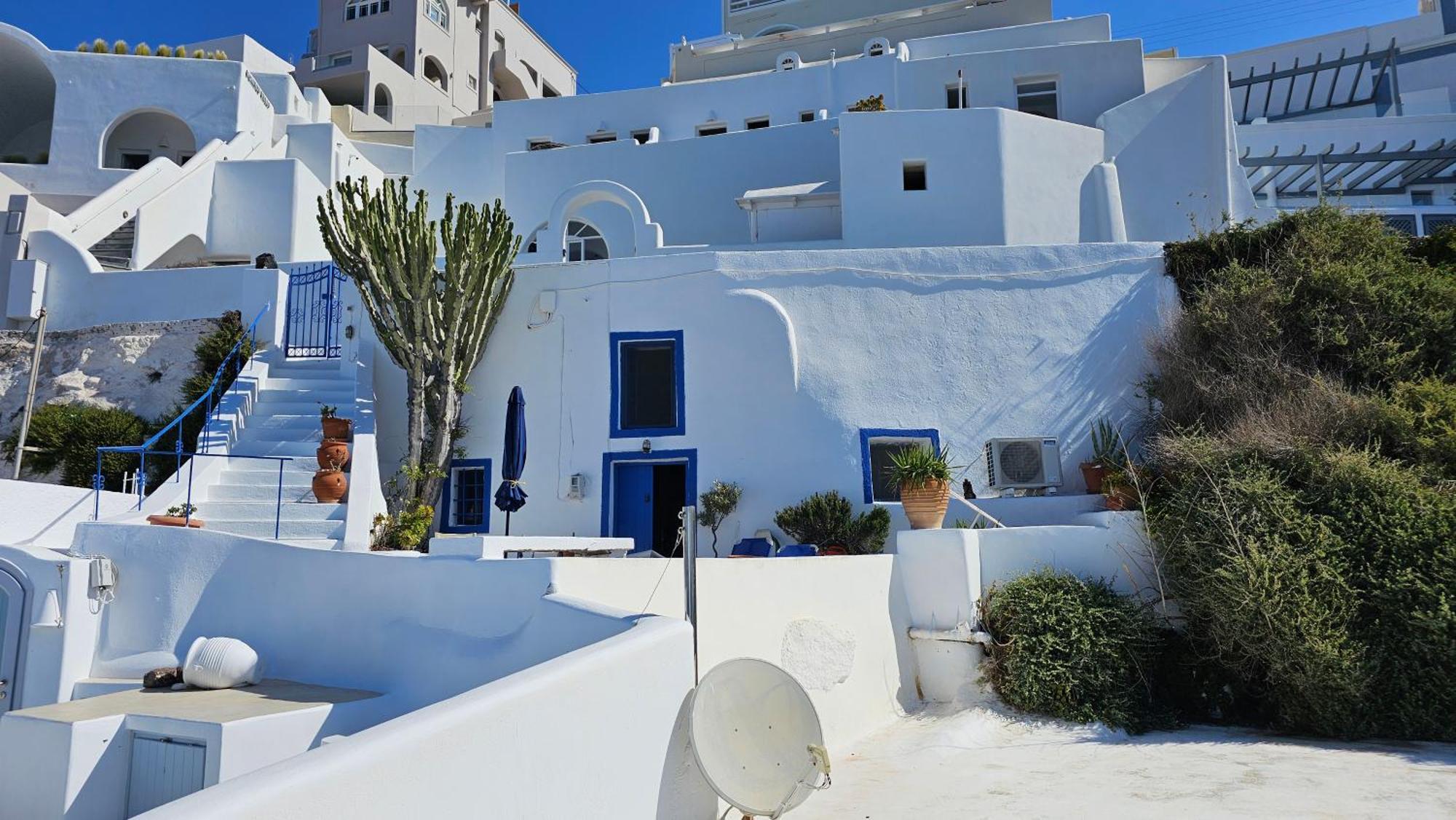 Вилла Cactus Cave House On The Caldera Фиростефани Экстерьер фото
