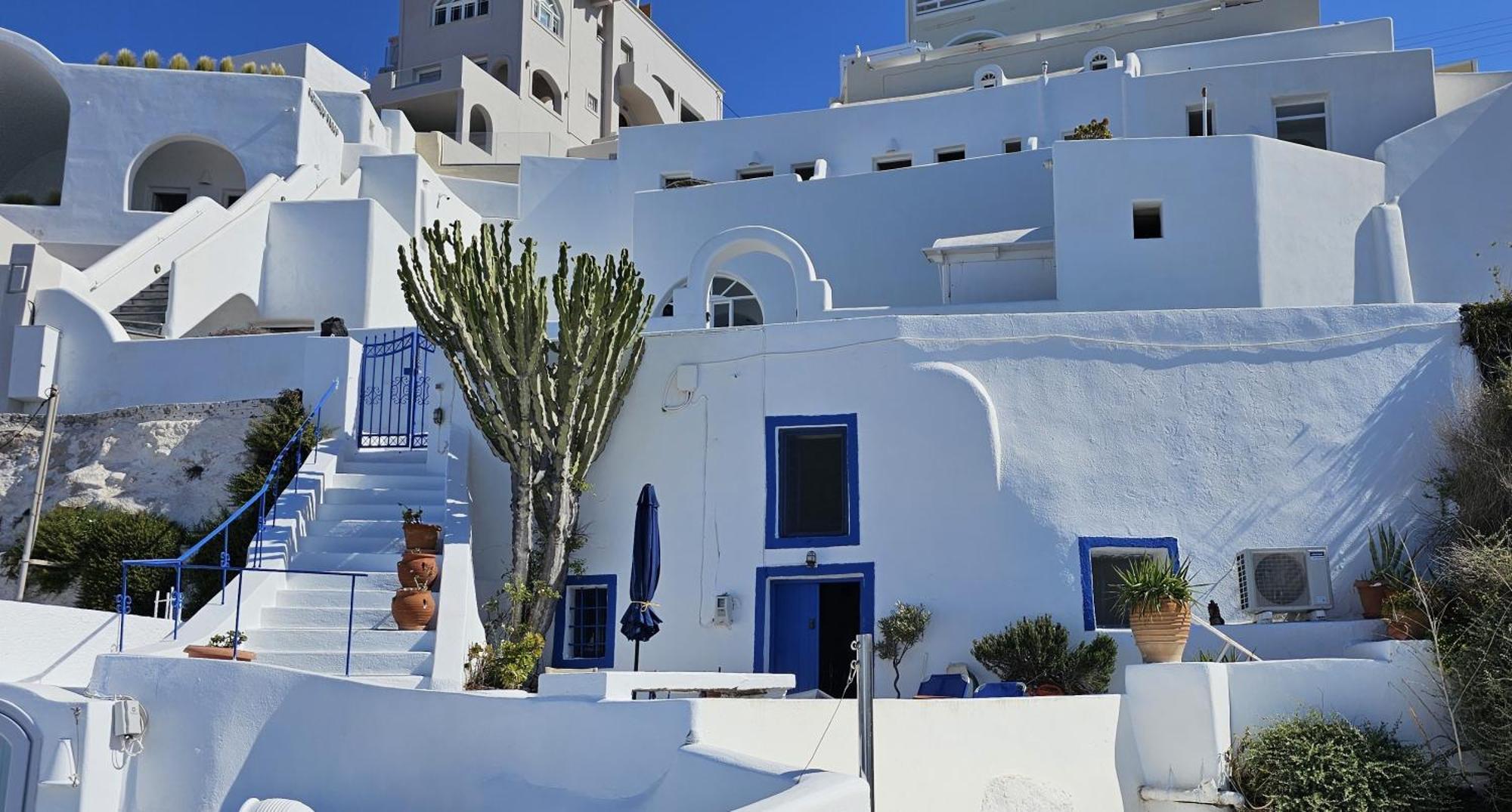 Вилла Cactus Cave House On The Caldera Фиростефани Экстерьер фото