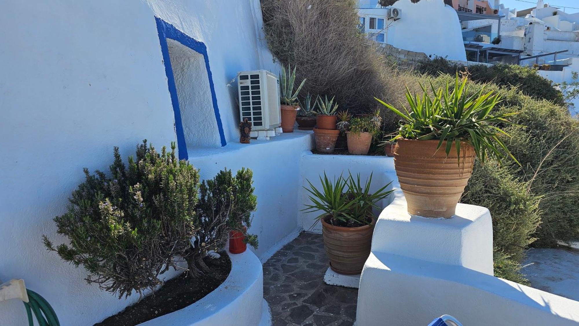 Вилла Cactus Cave House On The Caldera Фиростефани Экстерьер фото